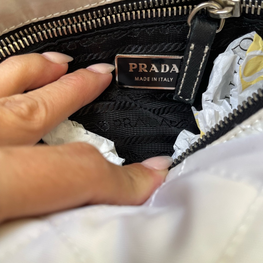 Prada white shoulder bag - Picture 7 of 7